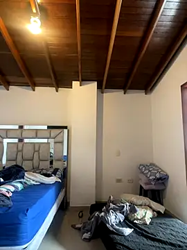 Snapshot of nova_lane chatting on 10/31/25, 02:51 nova lane online show from 10/31/25, 02:51