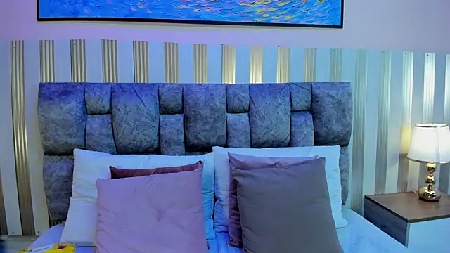 Snapshot of nova_lane chatting on 11/09/25, 07:34 nova lane online show from 11/09/25, 07:34