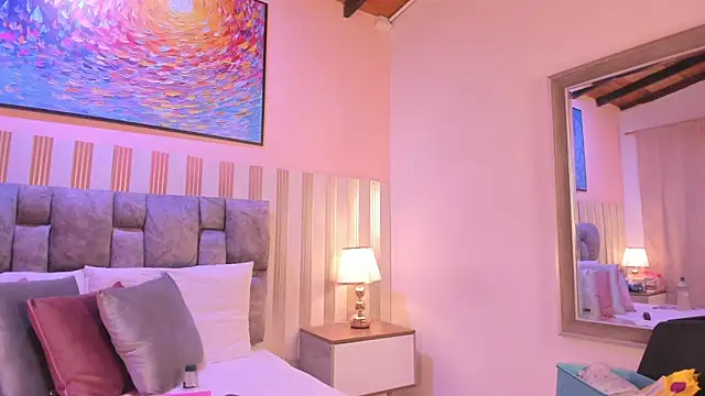 Snapshot of nova_lane chatting on 12/01/25, 08:36 nova lane online show from 12/01/25, 08:36