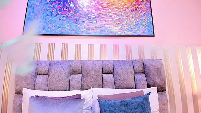 Snapshot of nova_lane chatting on 01/05/26, 08:12 nova lane online show from 01/05/26, 08:12