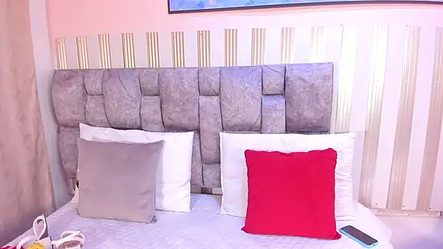 Snapshot of nova_lane chatting on 02/06/26, 07:50 nova lane online show from 02/06/26, 07:50