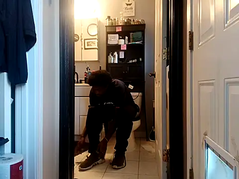 Snapshot of DevinToore chatting on 11/28/25, 10:01 DevinToore online show from 11/28/25, 10:01