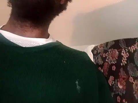 Snapshot of DevinToore chatting on 01/05/26, 10:02 DevinToore online show from 01/05/26, 10:02