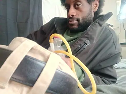 Snapshot of DevinToore chatting on 01/14/26, 06:24 DevinToore online show from 01/14/26, 06:24