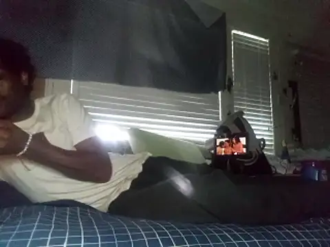 Snapshot of DevinToore chatting on 02/18/26, 06:59 DevinToore online show from 02/18/26, 06:59