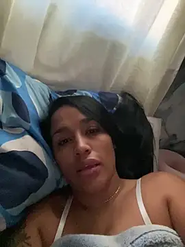 Snapshot of KatalinnaBrown chatting on 06/16/26, 11:35 KatalinnaBrown online show from 06/16/26, 11:35