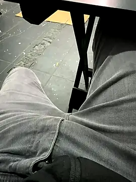 Farias8837 online show from 10/30/25, 05:24