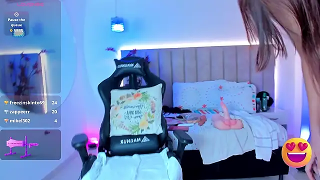 Snapshot of LizSheibaum chatting on 02/07/25, 05:52 LizSheibaum online show from 02/07/25, 05:52