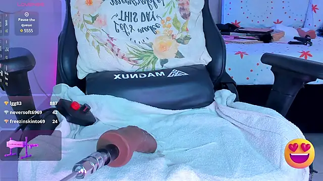 Snapshot of LizSheibaum chatting on 02/07/25, 08:55 LizSheibaum online show from 02/07/25, 08:55