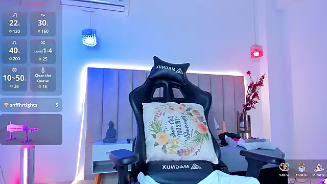 Snapshot of LizSheibaum chatting on 03/21/25, 02:50 LizSheibaum online show from 03/21/25, 02:50