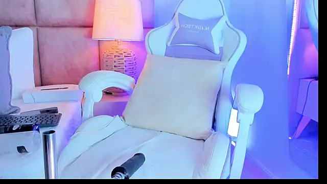 LizSheibaum online show from 02/07/26, 04:43