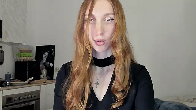 LisaIcon online show from 02/12/26, 08:37