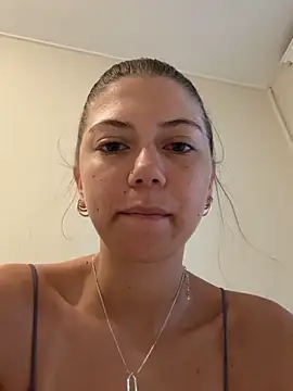 emilycoco online show from 06/14/26, 08:33