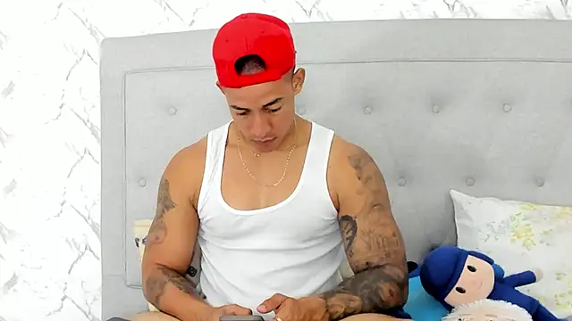 luigiferrara online show from 02/15/25, 02:15