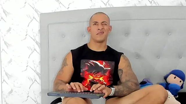 luigiferrara online show from 03/06/25, 03:24