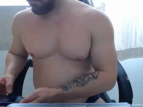 Snapshot of Apollo_21 chatting on 11/19/25, 05:02 Apollo 21 online show from 11/19/25, 05:02