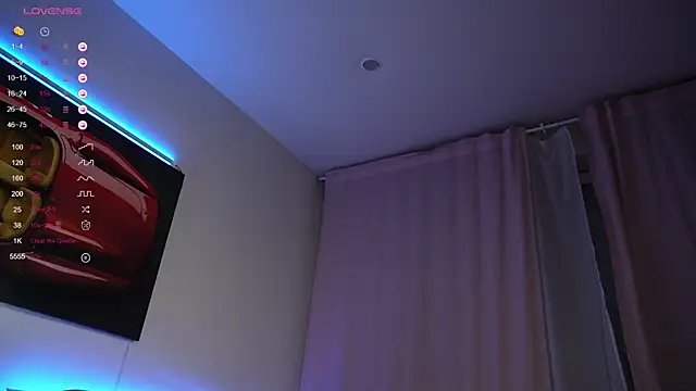 Snapshot of Good_Barbie chatting on 02/20/25, 05:12 Good Barbie online show from 02/20/25, 05:12