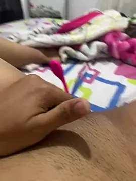 Snapshot of ANYLU19 chatting on 12/29/24, 03:57 ANYLU19 online show from 12/29/24, 03:57