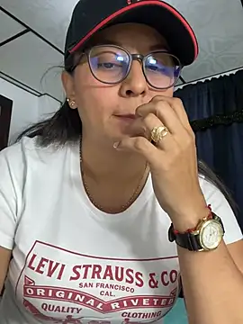 Snapshot of ANYLU19 chatting on 03/08/25, 03:17 ANYLU19 online show from 03/08/25, 03:17