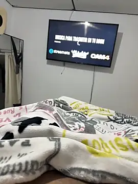 ANYLU19 online show from 06/04/26, 04:07