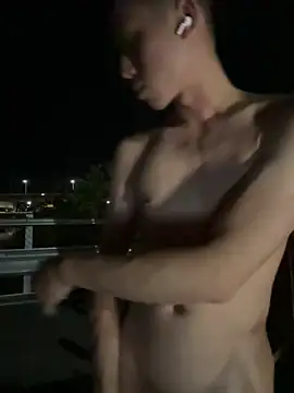 Benson18y online show from 09/29/25, 03:28