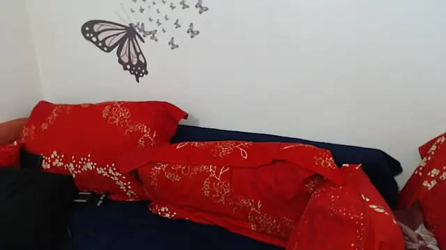 LadyHellene online show from 03/11/25, 06:32