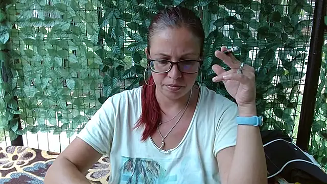 Snapshot of LadyHellene chatting on 06/27/26, 12:55 LadyHellene online show from 06/27/26, 12:55