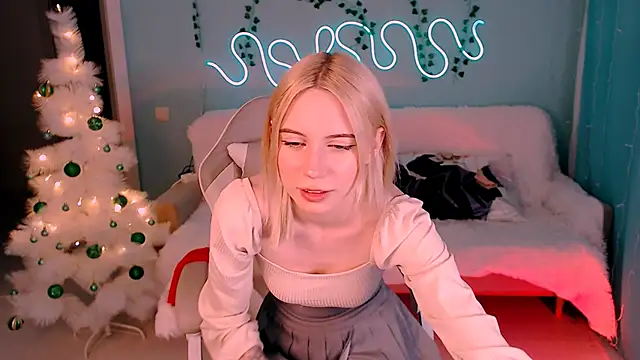 Snapshot of Sweet_Richal chatting on 12/16/24, 04:13 Sweet Richal online show from 12/16/24, 04:13