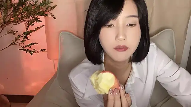 Snapshot of Arrebo1 chatting on 12/03/24, 10:06 Arrebo1 online show from 12/03/24, 10:06