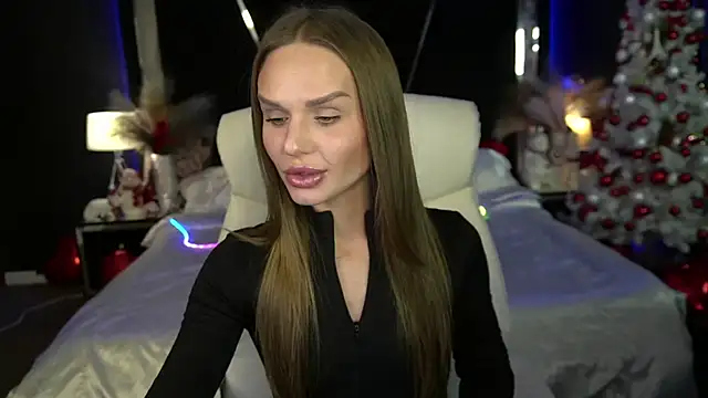 KiraGrayy online show from 12/15/25, 01:48