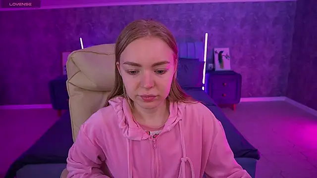 EmilySunshineS online show from 04/07/26, 05:41