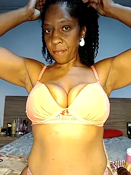 Snapshot of Luhma_hot chatting on 11/09/25, 03:10 Luhma hot online show from 11/09/25, 03:10