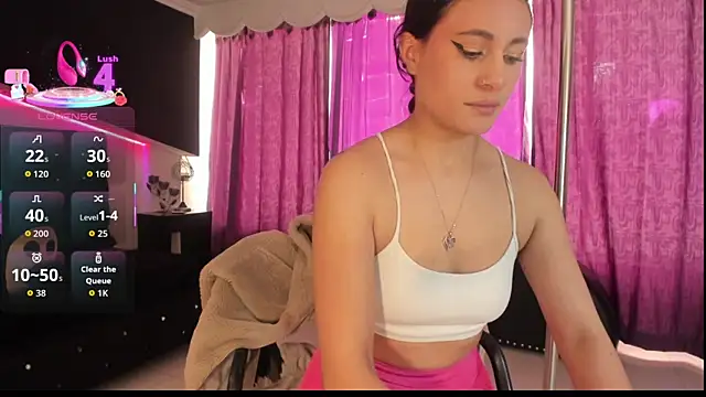 Coral Gibson online show from 12/18/25, 01:06