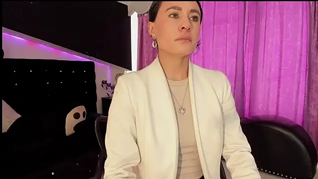 Coral Gibson online show from 03/09/26, 12:53