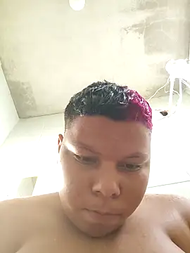 Snapshot of putoso031 chatting on 02/06/25, 08:13 putoso031 online show from 02/06/25, 08:13