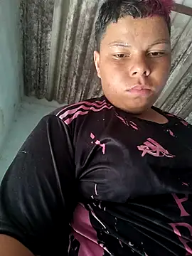 Snapshot of putoso031 chatting on 02/24/25, 06:58 putoso031 online show from 02/24/25, 06:58