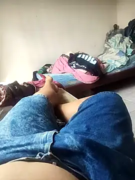 Snapshot of putoso031 chatting on 10/16/25, 11:55 putoso031 online show from 10/16/25, 11:55