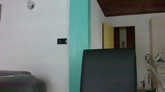 Snapshot of Sandcoq chatting on 11/26/25, 01:23 Sandcoq online show from 11/26/25, 01:23