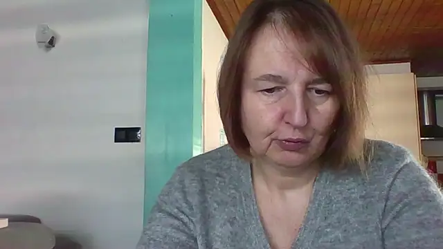 Snapshot of Sandcoq chatting on 11/28/25, 09:56 Sandcoq online show from 11/28/25, 09:56