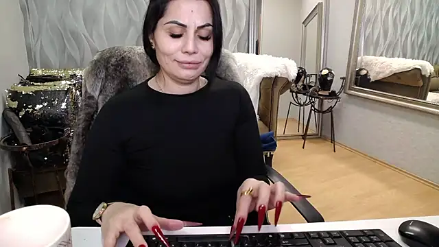 Sara Poison online show from 02/05/26, 03:44