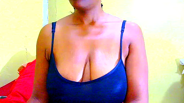 Snapshot of Mollybrookexx chatting on 05/04/26, 10:39 Mollybrookexx online show from 05/04/26, 10:39