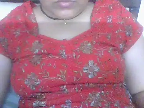 Snapshot of santurmom chatting on 07/02/26, 02:56 santurmom online show from 07/02/26, 02:56