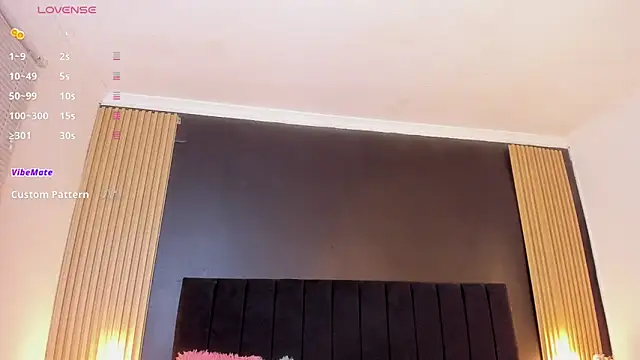 Snapshot of sweetsofia18 chatting on 12/04/25, 10:51 sweetsofia18 online show from 12/04/25, 10:51