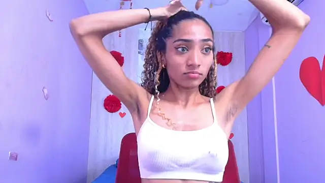 Snapshot of Charlotte_Love10 chatting on 02/21/25, 11:55 Charlotte Love10 online show from 02/21/25, 11:55