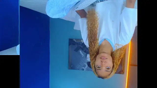 Snapshot of Charlotte_Love10 chatting on 11/07/25, 11:43 Charlotte Love10 online show from 11/07/25, 11:43