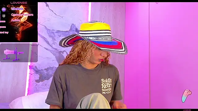 Snapshot of Charlotte_Love10 chatting on 11/27/25, 12:18 Charlotte Love10 online show from 11/27/25, 12:18