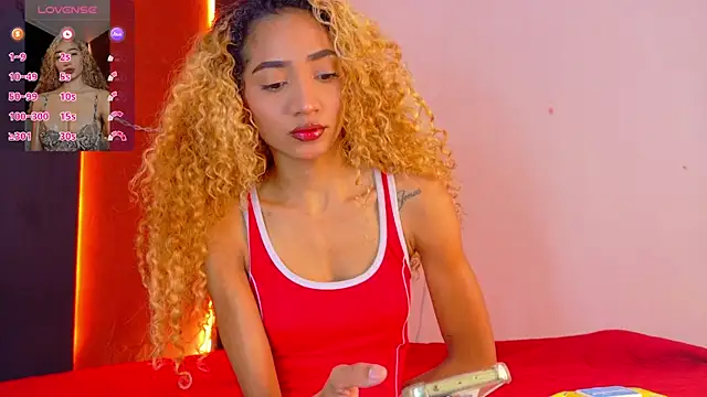 Snapshot of Charlotte_Love10 chatting on 02/14/26, 11:40 Charlotte Love10 online show from 02/14/26, 11:40