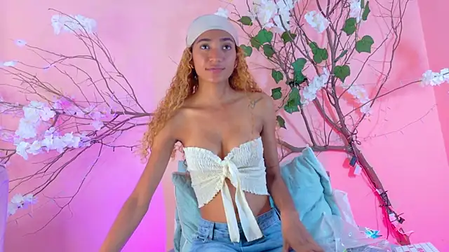 Charlotte Love10 online show from 03/29/26, 08:53