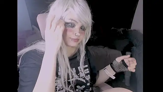 Snapshot of madokapruriens chatting on 09/17/25, 05:09 madokapruriens online show from 09/17/25, 05:09