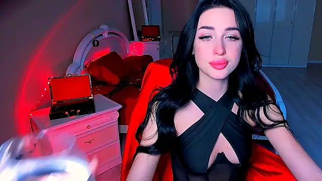 Snapshot of lovely_desire chatting on 12/07/24, 10:12 lovely desire online show from 12/07/24, 10:12